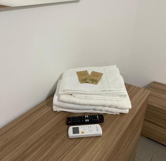 مبيت وإفطار Teddy Sroom