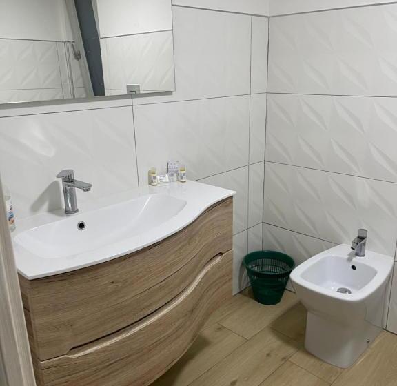 مبيت وإفطار Teddy Sroom