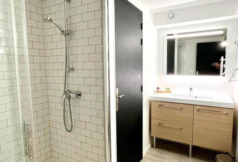 City Affaire : Hotel De Ville