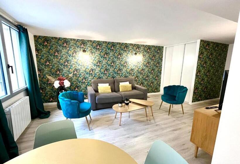 City Affaire : Hotel De Ville