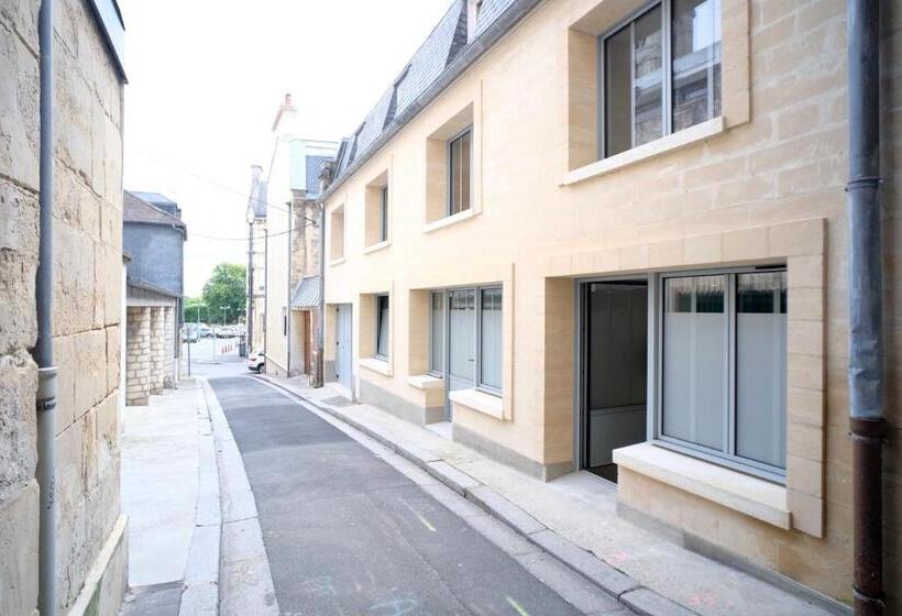 City Affaire : Hotel De Ville