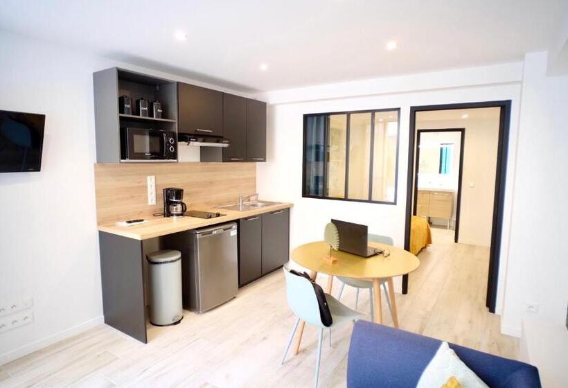 City Affaire : Hotel De Ville