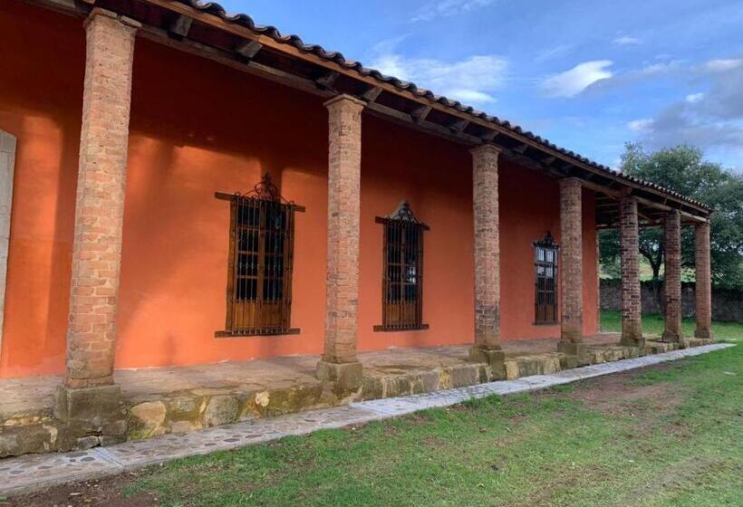 هتل Antigua Hacienda Metepec