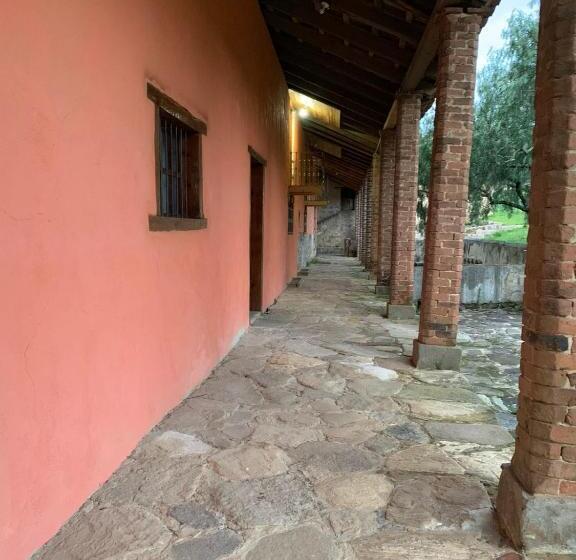 فندق Antigua Hacienda Metepec