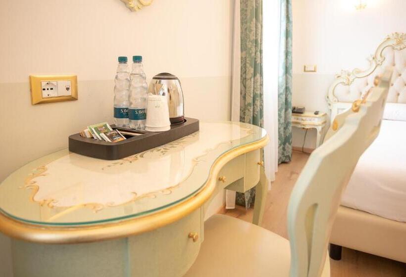 ホテル Duomo Boutique