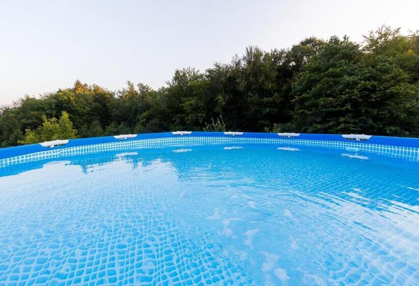 هتل Glamping   Hayrack Vesel