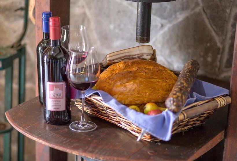 هتل Glamping   Hayrack Vesel