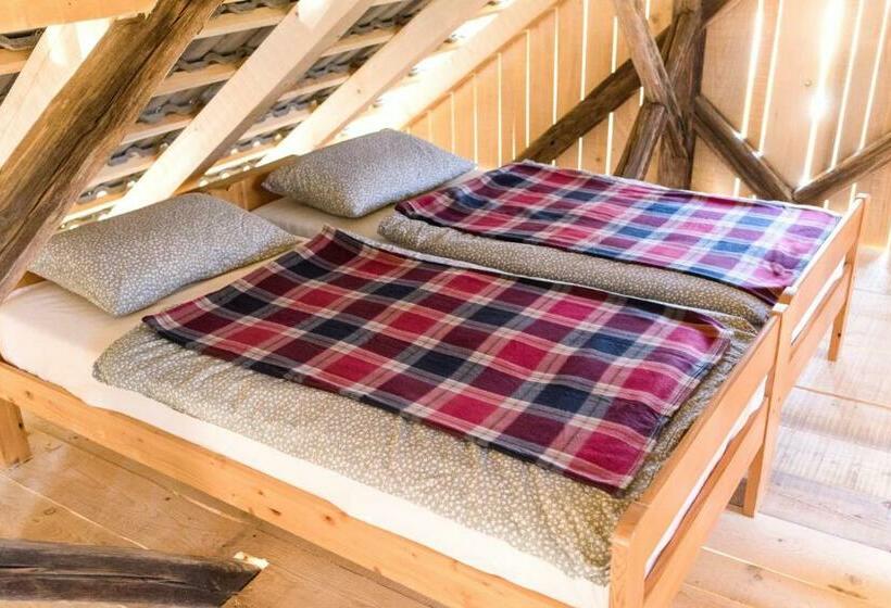 هتل Glamping   Hayrack Vesel