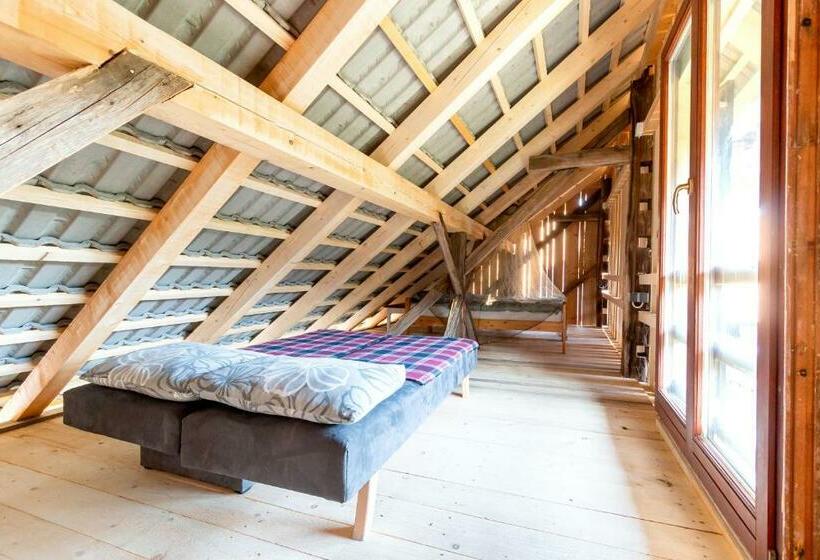هتل Glamping   Hayrack Vesel