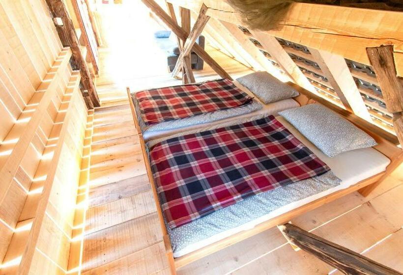 هتل Glamping   Hayrack Vesel