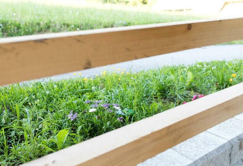 هتل Glamping   Hayrack Vesel