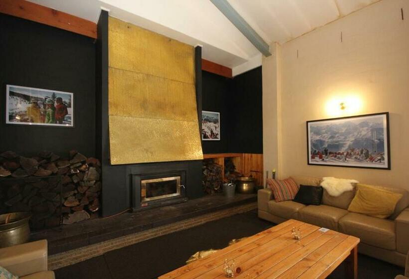 בית מלון כפרי Lakeside Falls Creek