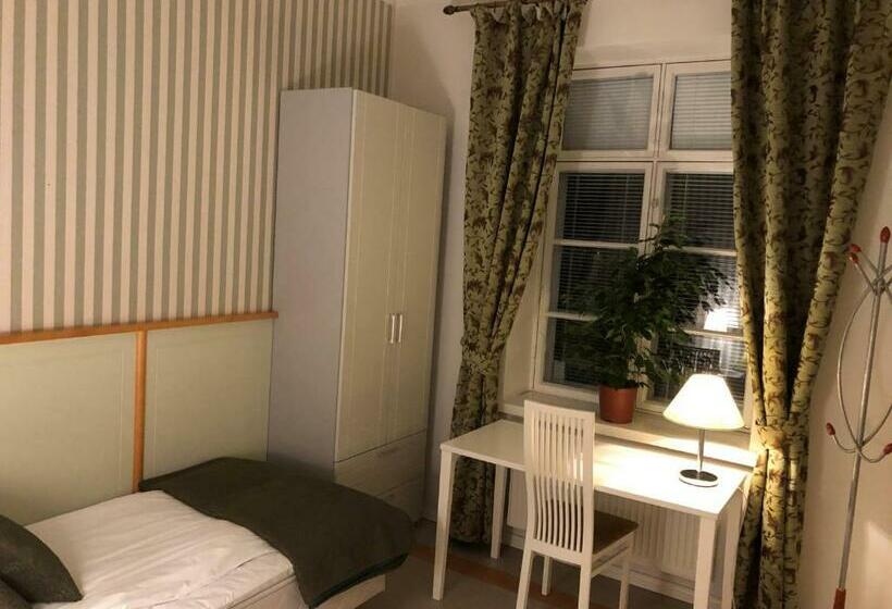 ホテル Li Verstas