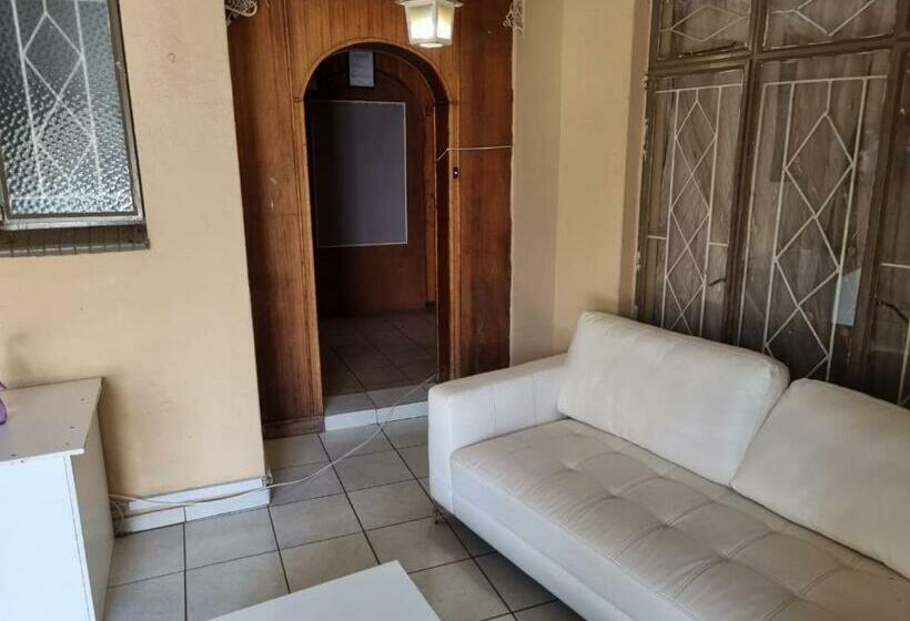 בית מלון כפרי Miami Guest House