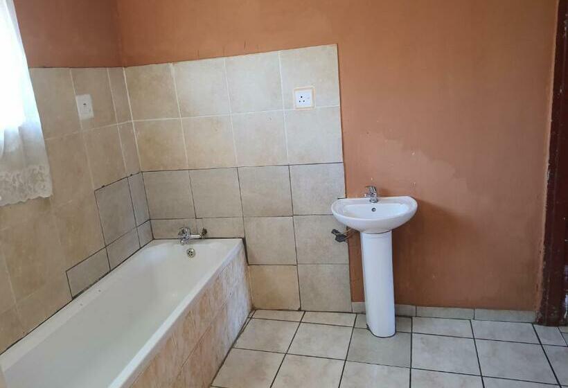 בית מלון כפרי Miami Guest House