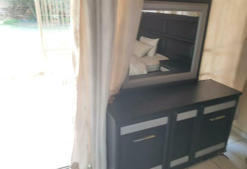 בית מלון כפרי Miami Guest House