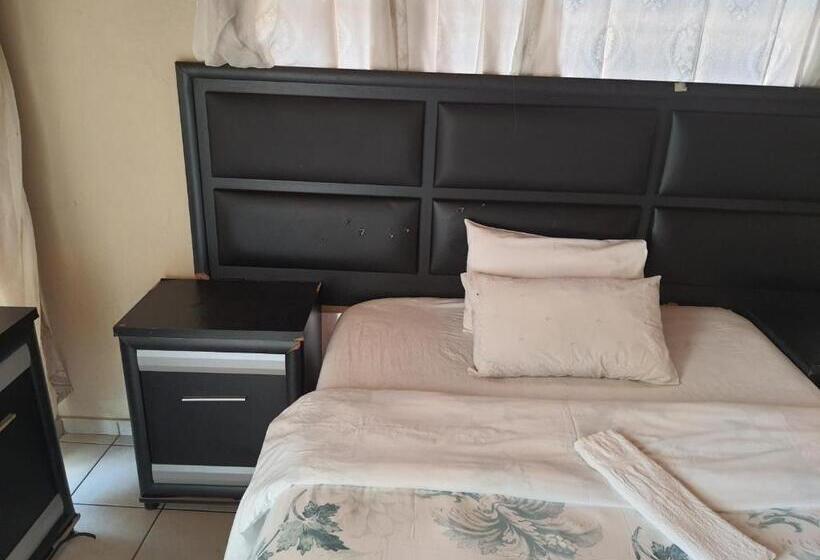 בית מלון כפרי Miami Guest House