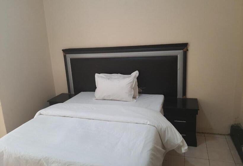 בית מלון כפרי Miami Guest House