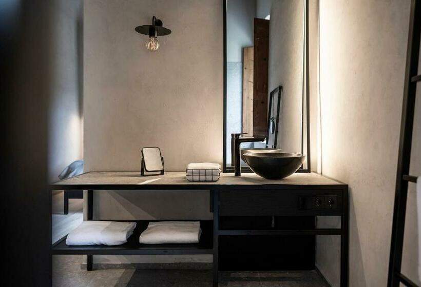 هتل Monastero Arx Vivendi