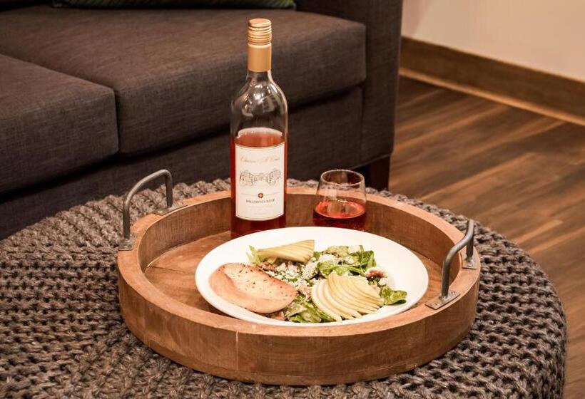 فندق The Port Of Prescott Boutique