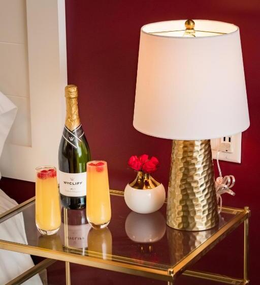 فندق The Port Of Prescott Boutique