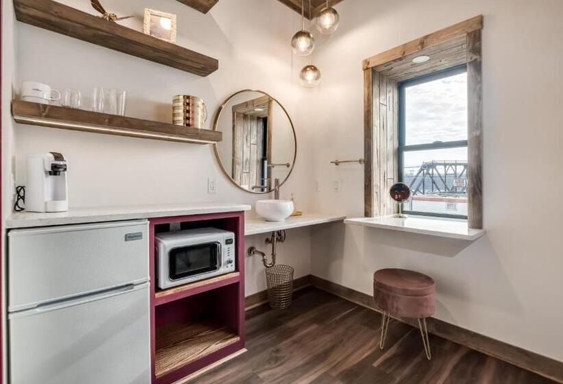 فندق The Port Of Prescott Boutique