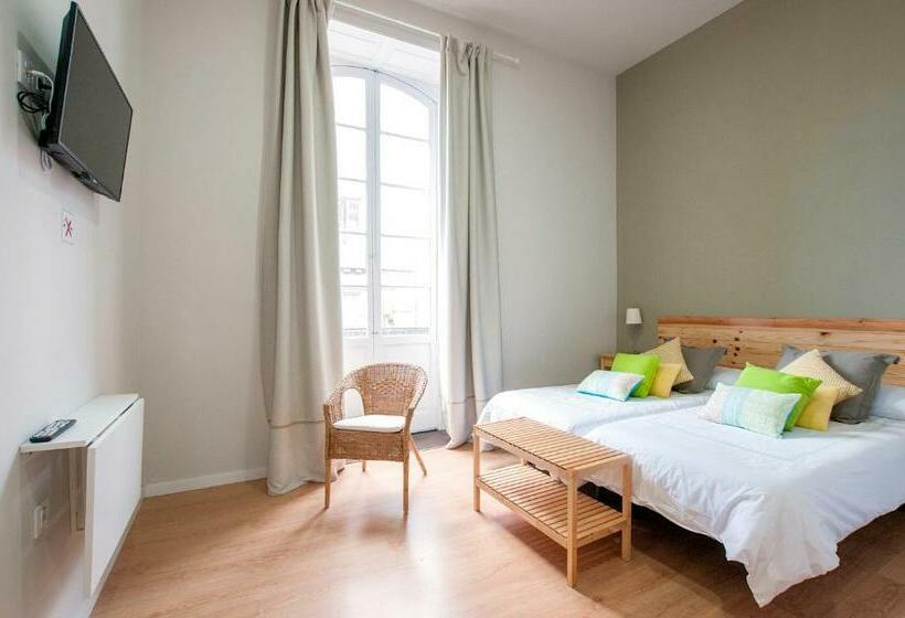 בית מלון כפרי Urban Suites