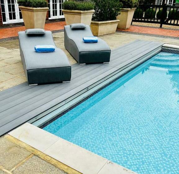 فندق Whitmoor Farm