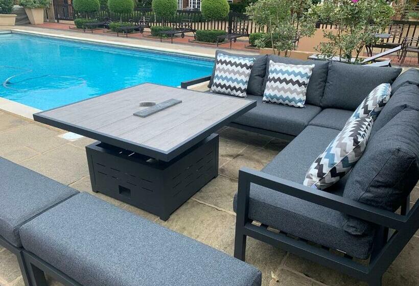 فندق Whitmoor Farm