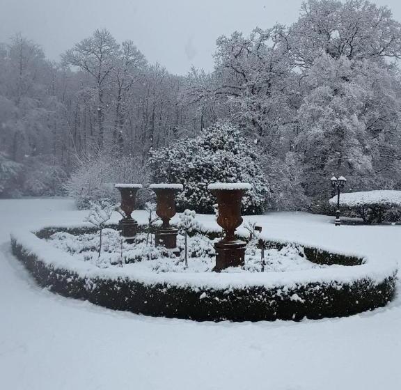 فندق Whitmoor Farm