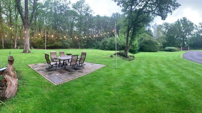 فندق Whitmoor Farm