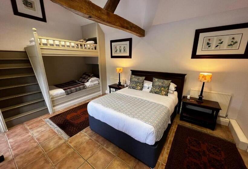 فندق Whitmoor Farm