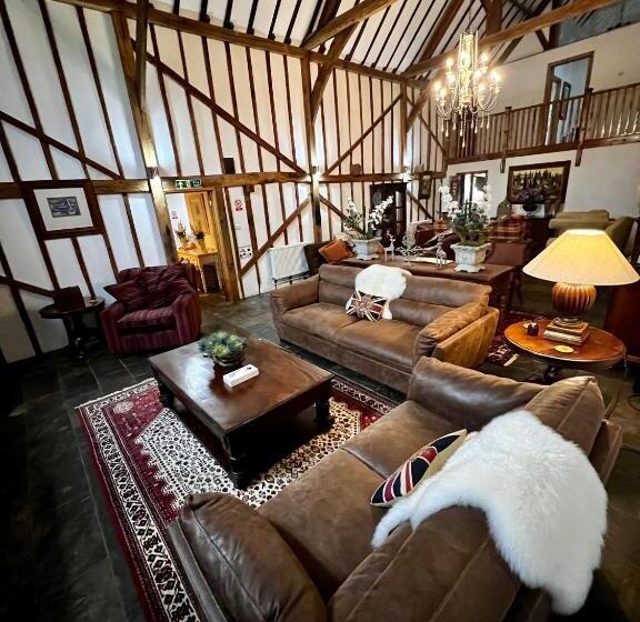 فندق Whitmoor Farm