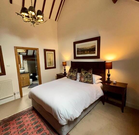 فندق Whitmoor Farm