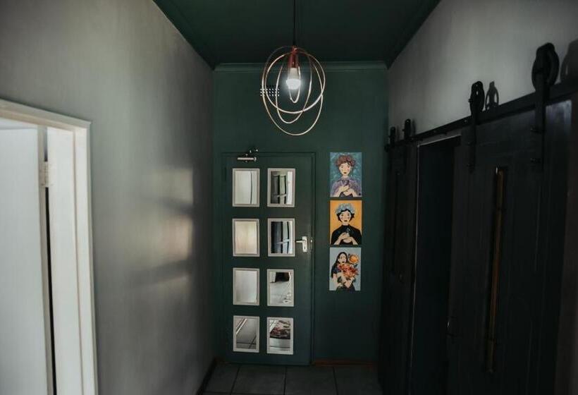 ペンション Amaziah Guesthouse