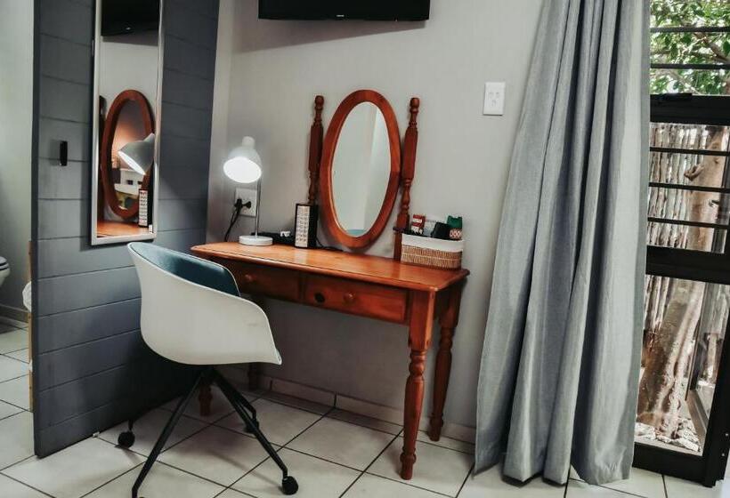 ペンション Amaziah Guesthouse