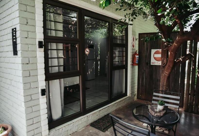 ペンション Amaziah Guesthouse