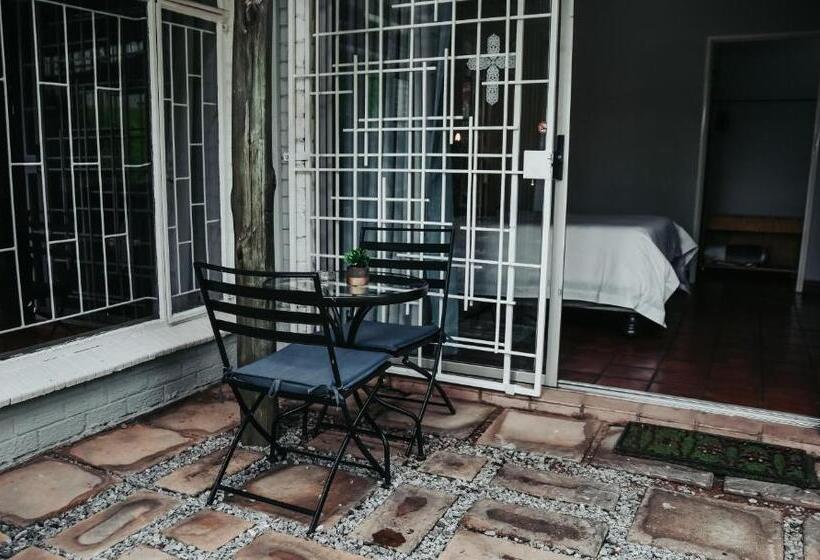 ペンション Amaziah Guesthouse