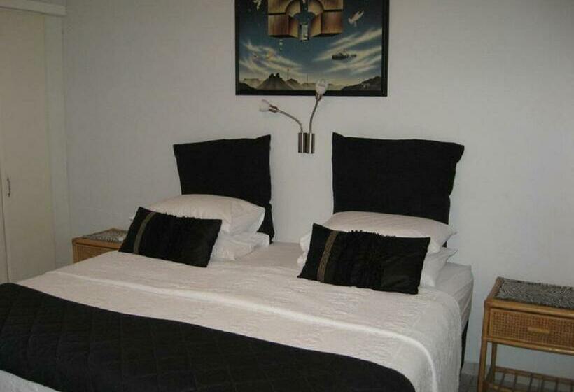 Пансион Aqua Vista Accommodation