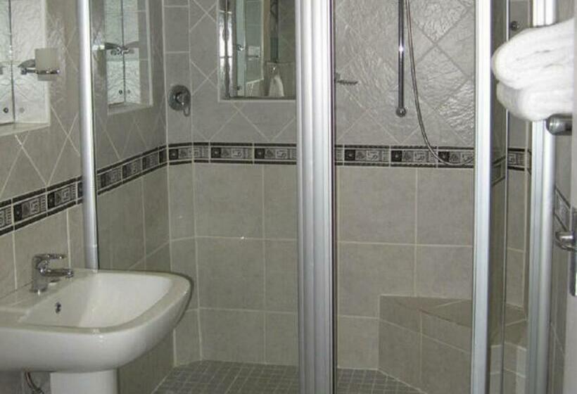 פנסיון Aqua Vista Accommodation