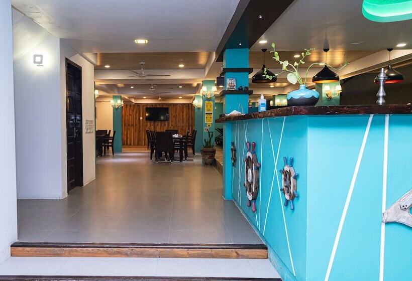 پانسیون Aquzz Hotel & Spa