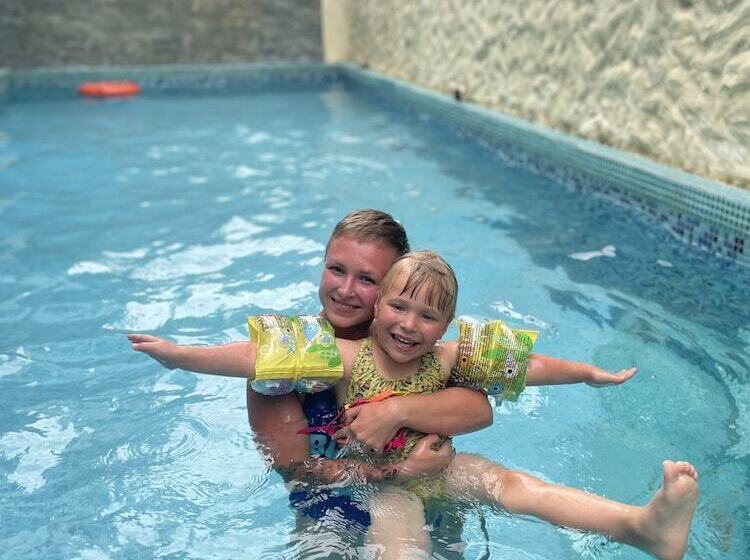 پانسیون Aquzz Hotel & Spa