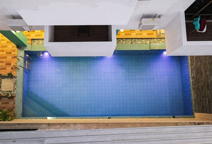 پانسیون Aquzz Hotel & Spa