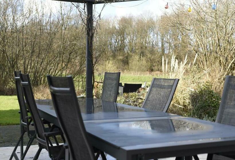 بنسيون B&b Eibergen Met Privé Zwembad En Sauna