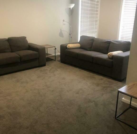 بنسيون Brand New 4br Get Away 5min To Albury City