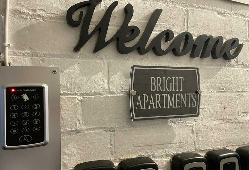 ペンション Bright Apartments