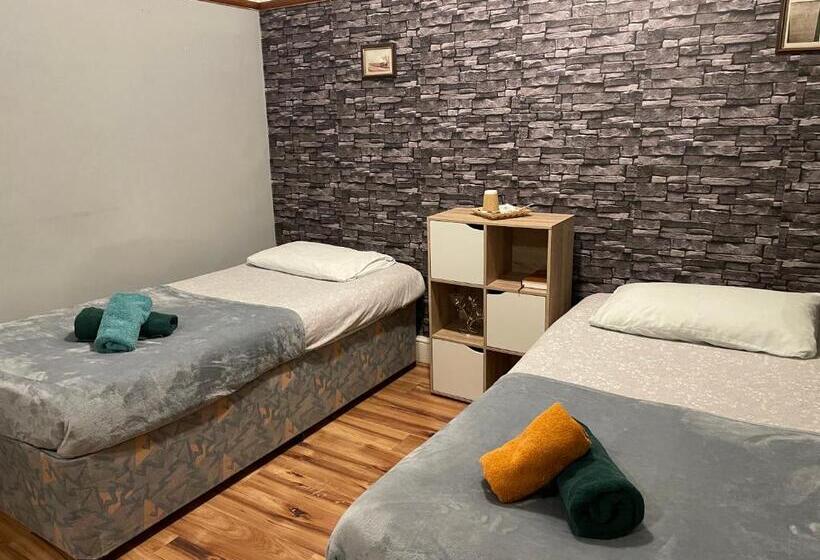 ペンション Bright Apartments