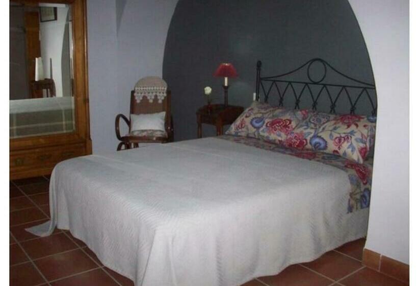 بنسيون Ca Senyoret