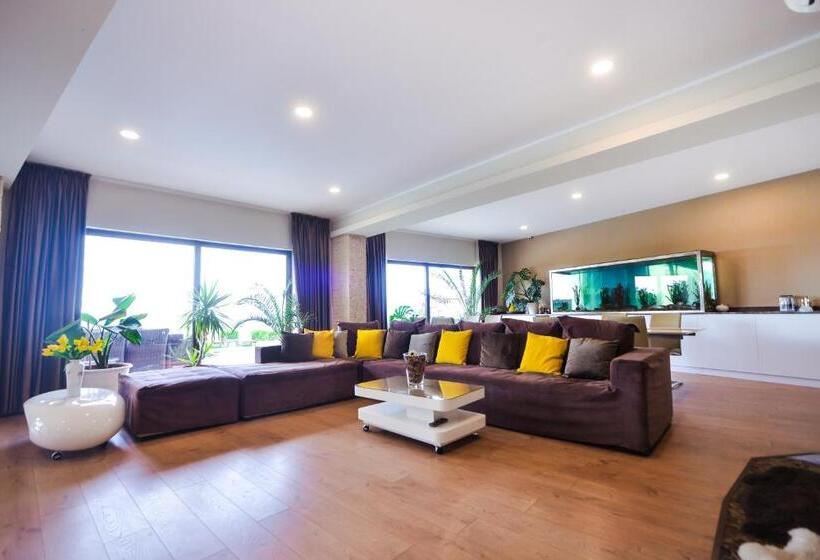 Пансион Casa Miralago Boutique Adults Only