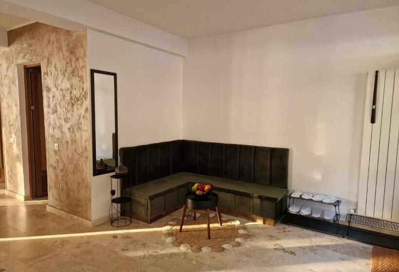 Пансион Casa Nikolia